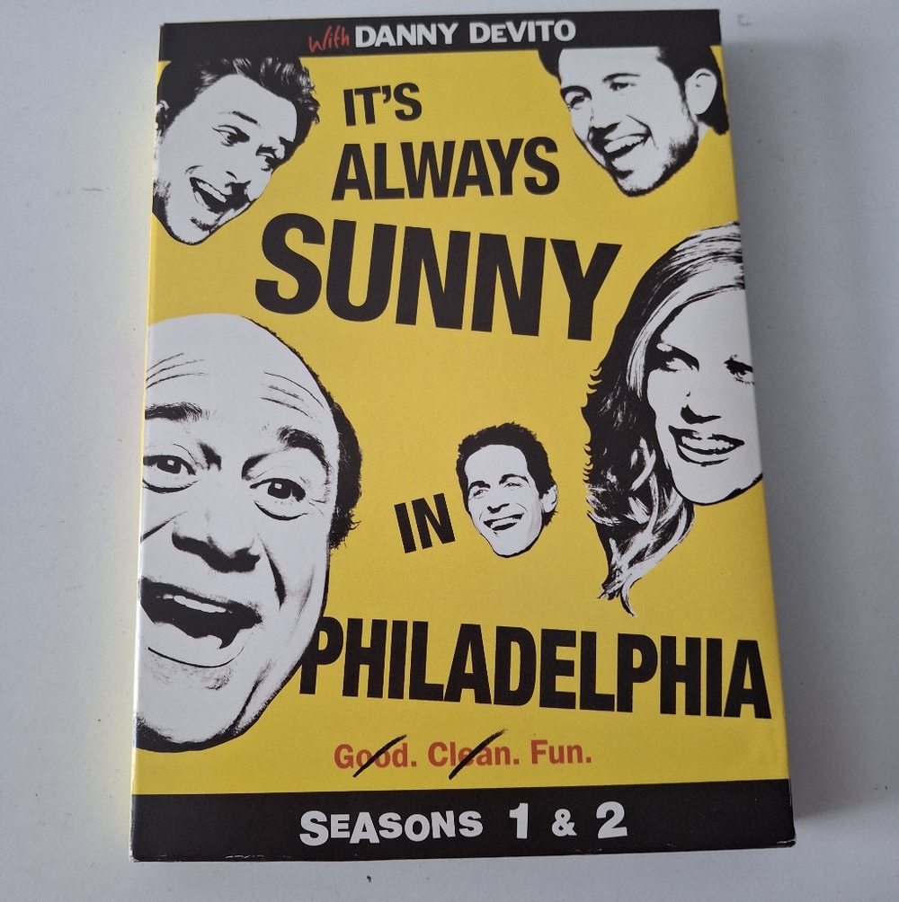 It's Always Sunny in Philadelphia: Season 01 & 02 (DVD, 2005)
